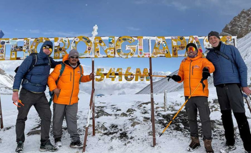 Les plus beaux cols du Népal : guide complet du trekking en haute altitude