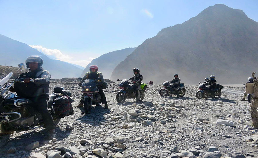 Visite en moto du Haut Mustang